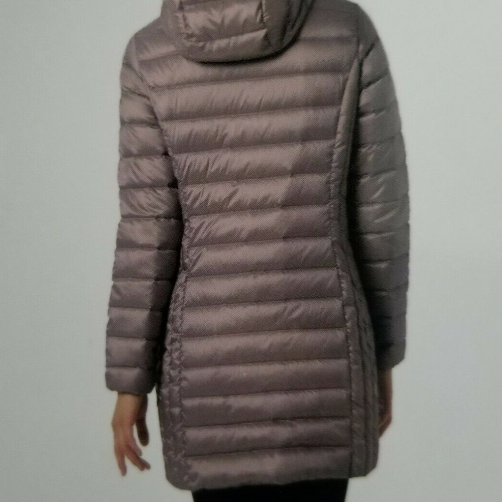 Aventure Womens Lightweight Down Fixed Hood Jacket gray rosin - Picture 6 of 6